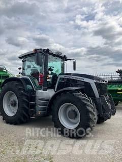 Massey Ferguson 8 S Traktorit