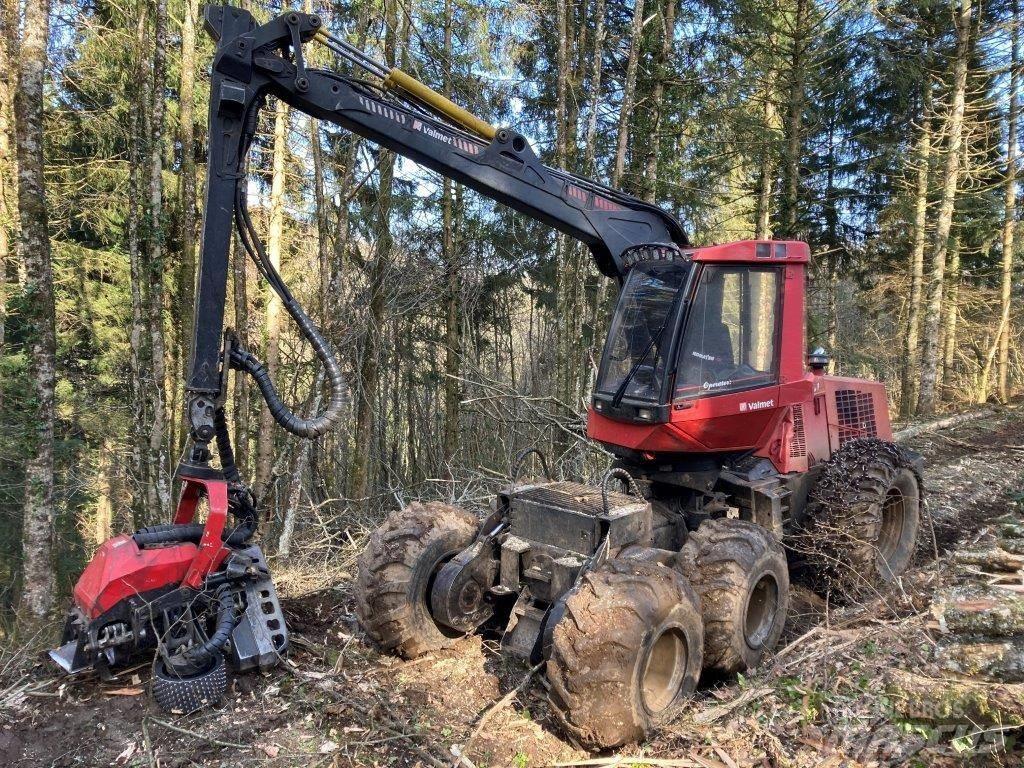 Valmet 941 Harvesterit