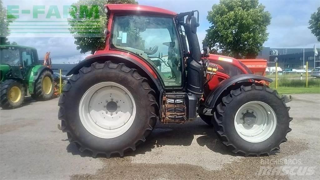 Valtra n174 Traktorit