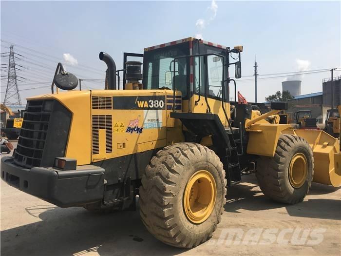 Komatsu WA 380 Pyöräkuormaajat