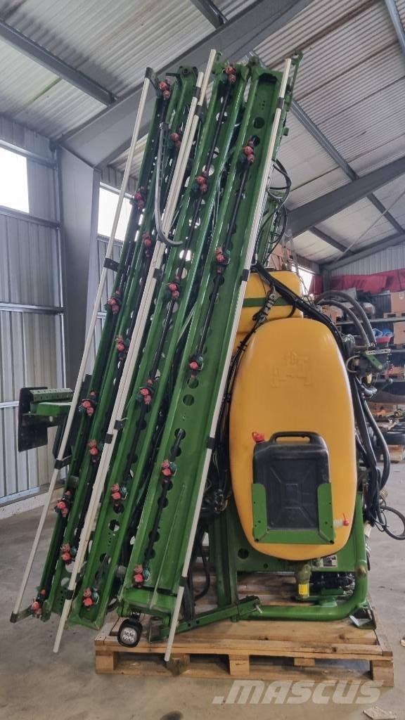 Amazone UF 1200 Nostolaite ruiskut