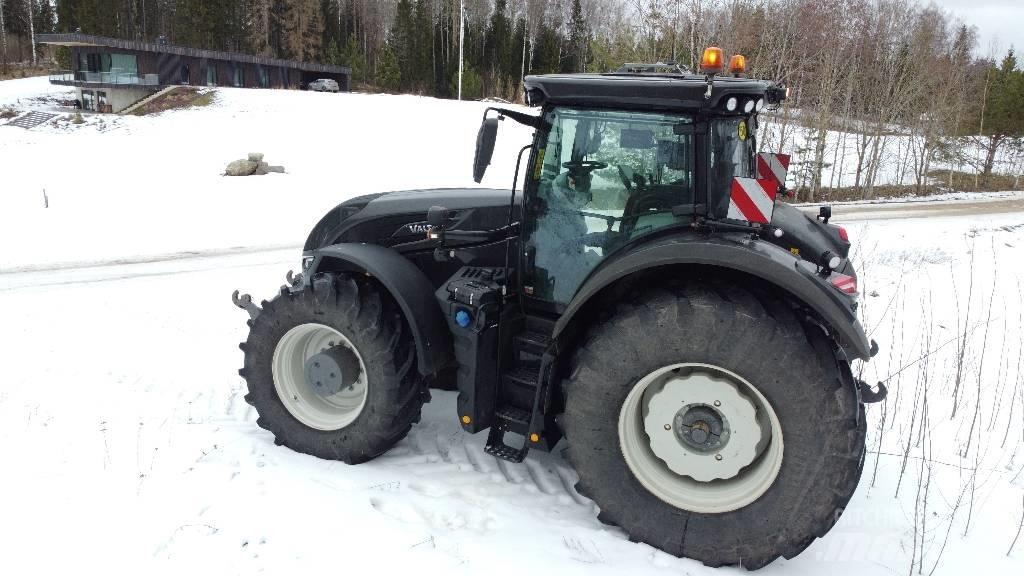 Valtra S 394 Traktorit