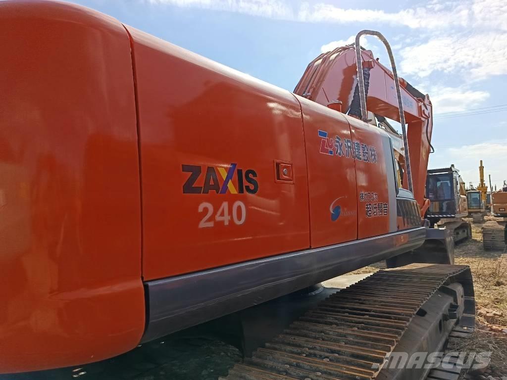 Hitachi ZX240 Telakaivukoneet