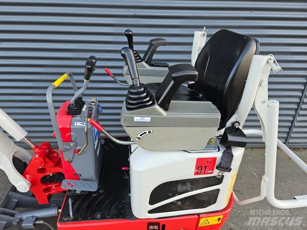 Takeuchi TB 210 R Minikaivukoneet < 7t