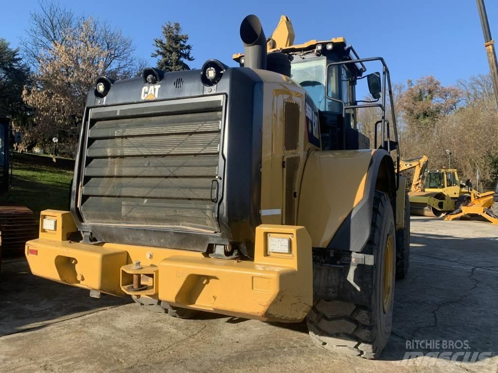 CAT 966 M Pyöräkuormaajat