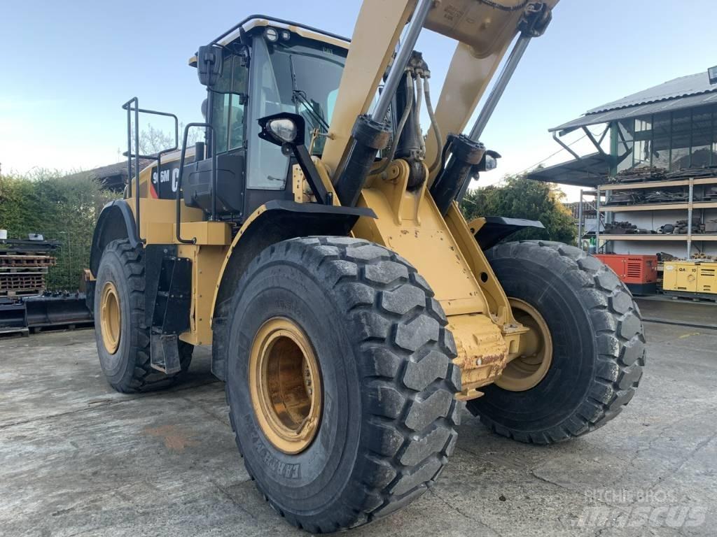 CAT 966 M Pyöräkuormaajat