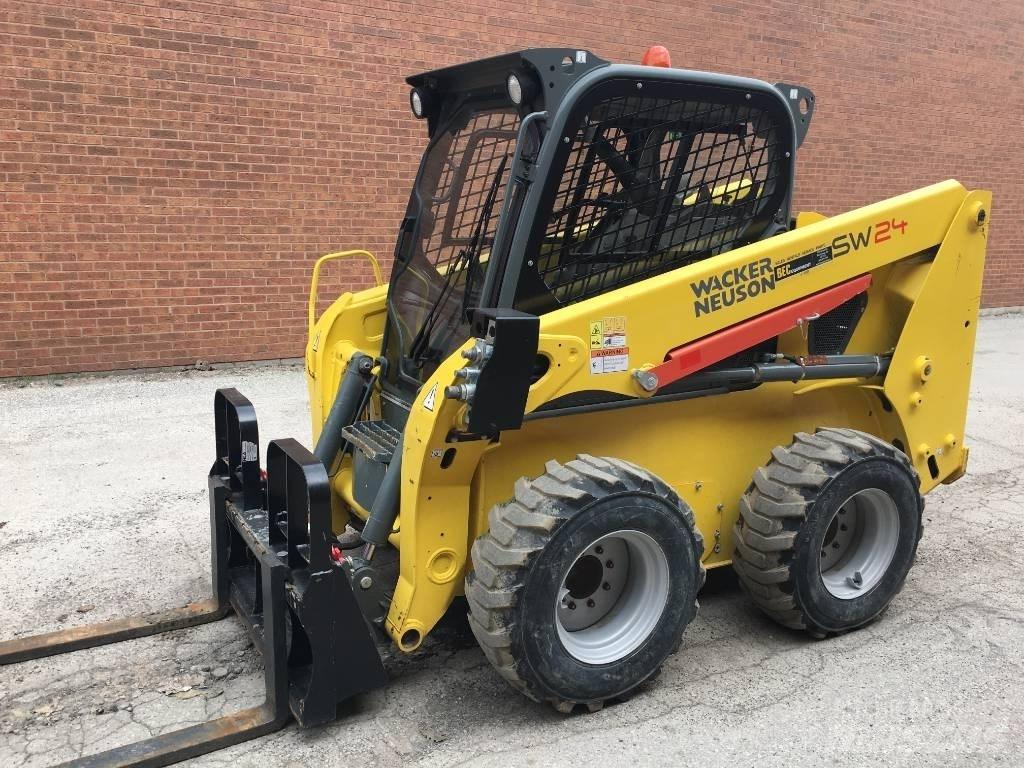 Wacker Neuson SW24 Liukuohjatut kuormaajat