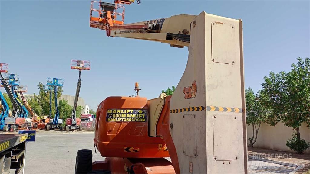 JLG 800AJ Kuukulkijat