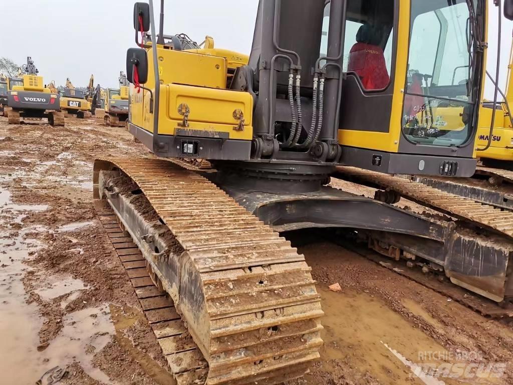Volvo EC 240 B LC Telakaivukoneet