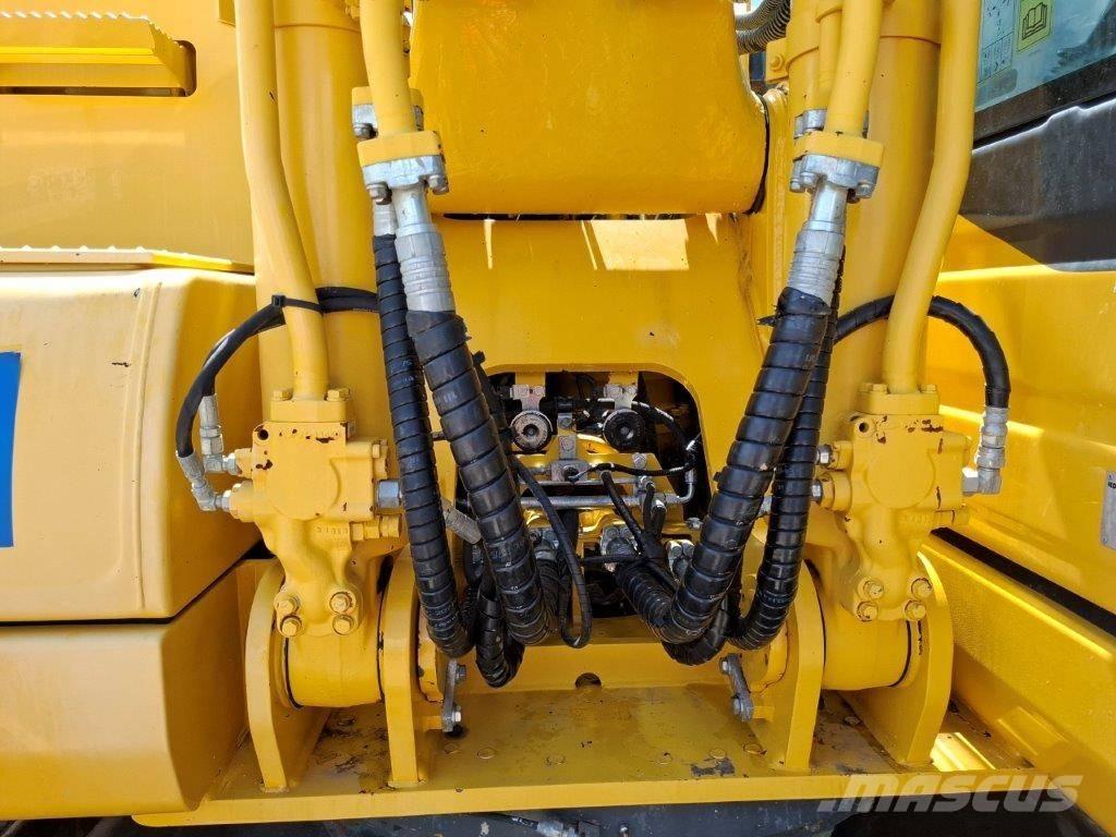 Komatsu PC240LC-10 Telakaivukoneet