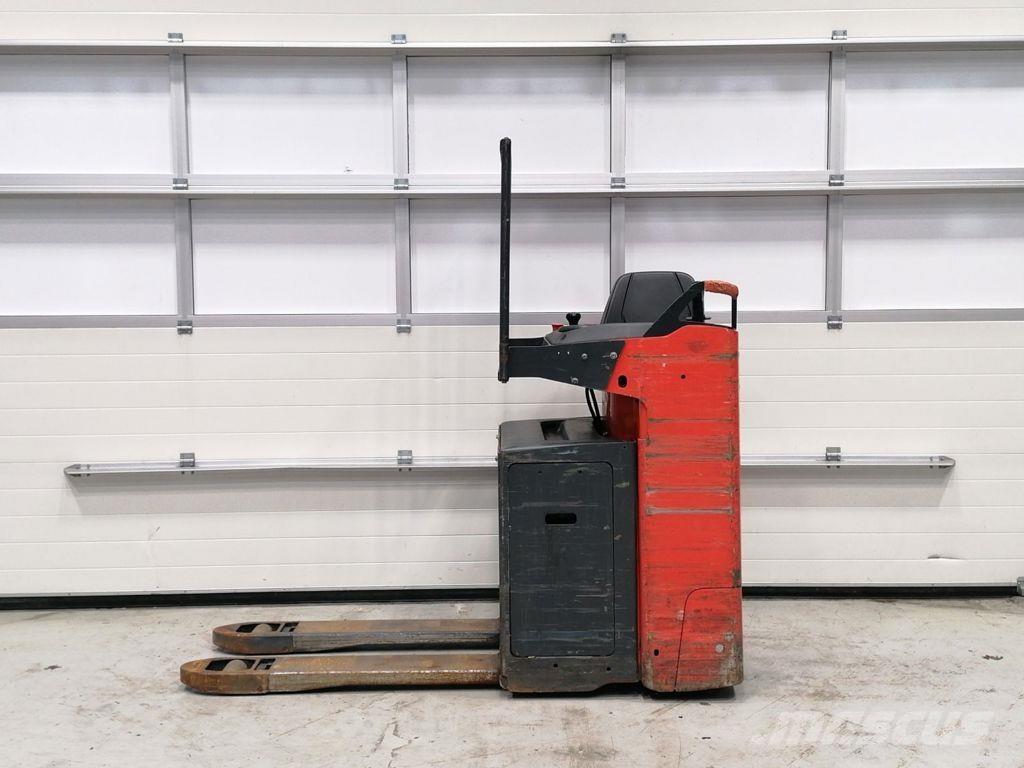 Linde T20S Lavansiirtotrukit