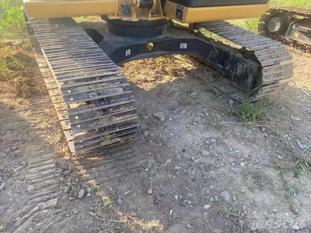 CAT 307 Telakaivukoneet