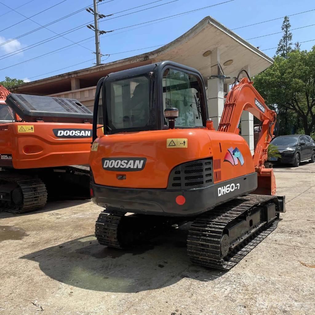 Doosan DH60-7 Minikaivukoneet < 7t