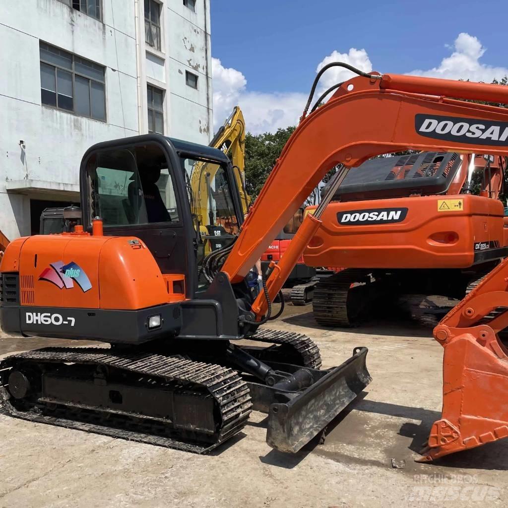 Doosan DH60-7 Minikaivukoneet < 7t