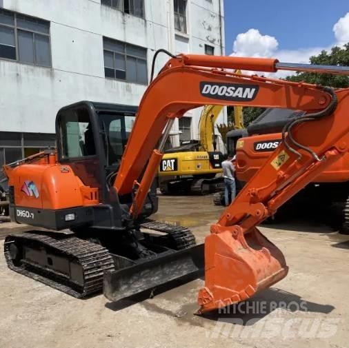 Doosan DH60-7 Minikaivukoneet < 7t