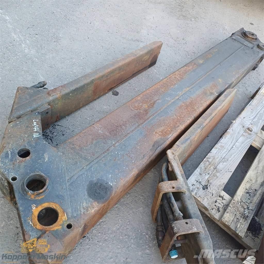 Loglift 111 Kuormatraktorinosturit