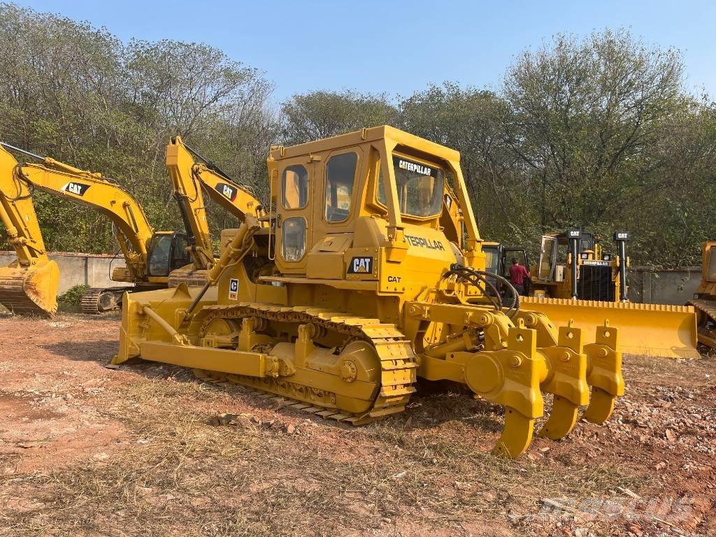 CAT D7G Telaketjupuskutraktorit