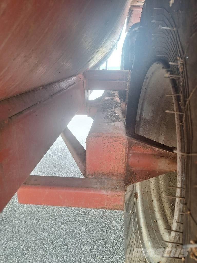  peta 12,5m3 Lietteen levittimet