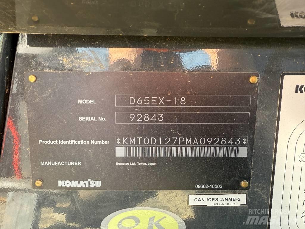 Komatsu D65EX-18 Telaketjupuskutraktorit