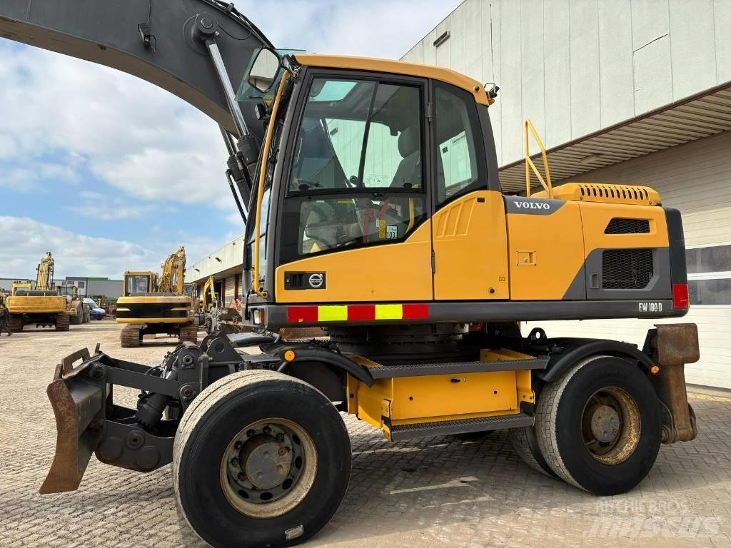 Volvo EW 180 D Pyöräkaivukoneet