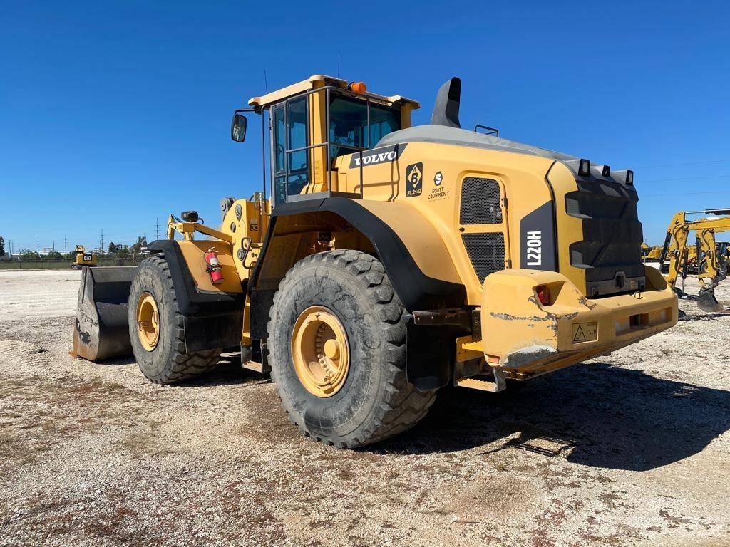 Volvo L 220 H Pyöräkuormaajat