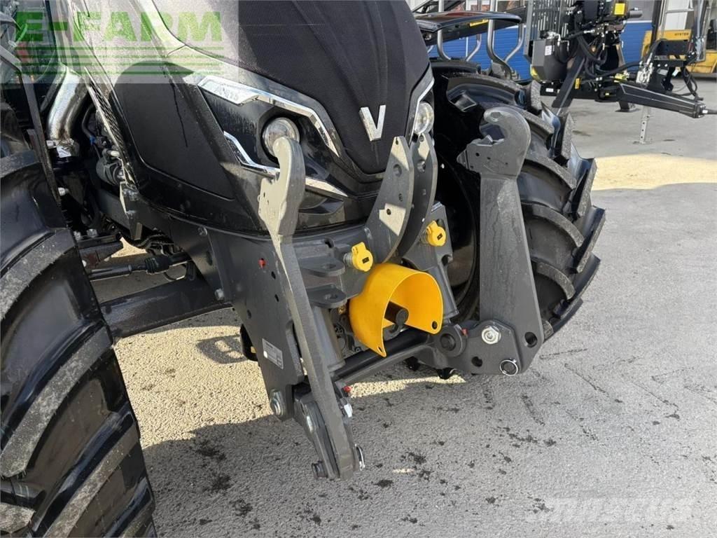 Valtra a 115 Traktorit