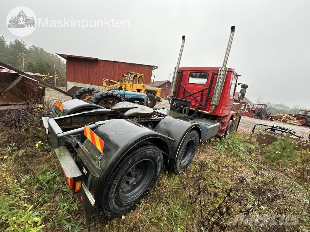 Scania T 143 H Vetopöytäautot