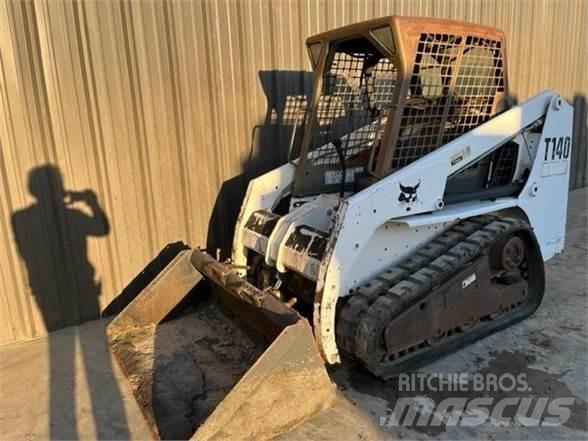 Bobcat T140 Liukuohjatut kuormaajat