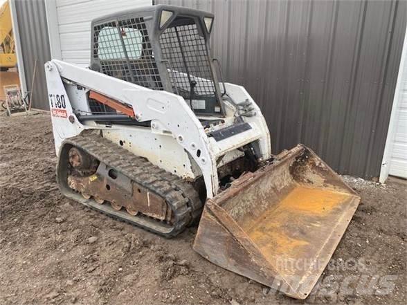 Bobcat T180 Liukuohjatut kuormaajat