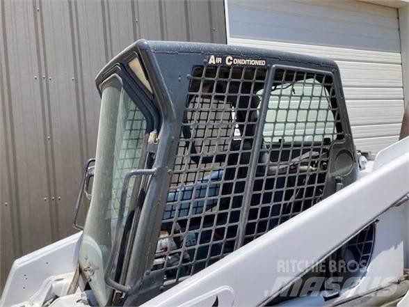Bobcat T200 Liukuohjatut kuormaajat