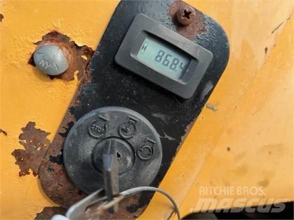 Boxer 320 Liukuohjatut kuormaajat