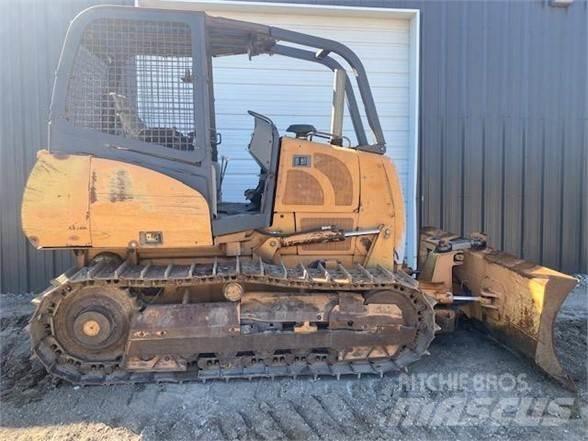 CASE 650K Telaketjupuskutraktorit