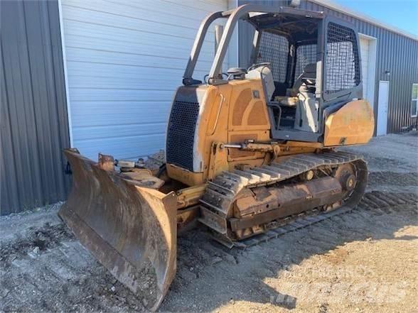 CASE 650K Telaketjupuskutraktorit