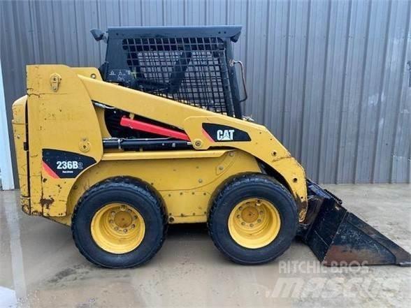 CAT 236B2 Liukuohjatut kuormaajat