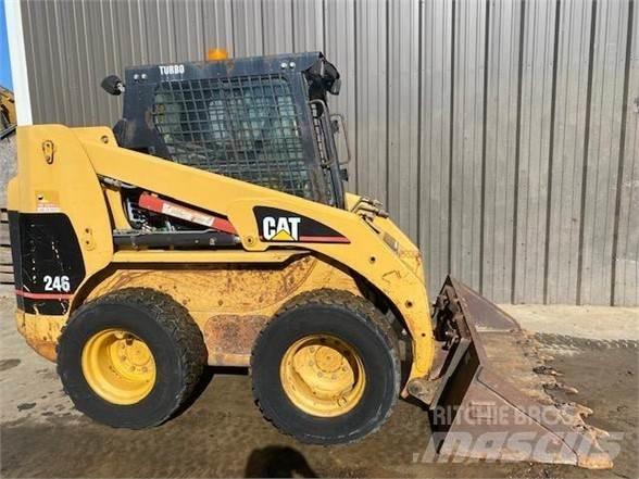 CAT 246 Liukuohjatut kuormaajat