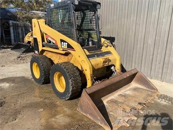 CAT 246 Liukuohjatut kuormaajat