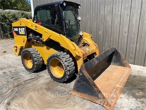 CAT 246D Liukuohjatut kuormaajat
