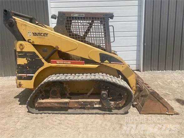 CAT 252 Liukuohjatut kuormaajat