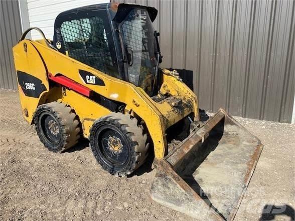 CAT 256C Liukuohjatut kuormaajat