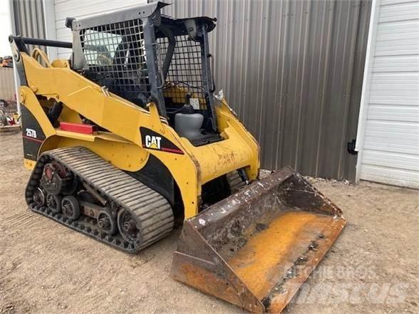 CAT 257B Liukuohjatut kuormaajat
