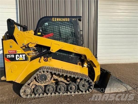 CAT 257D Liukuohjatut kuormaajat