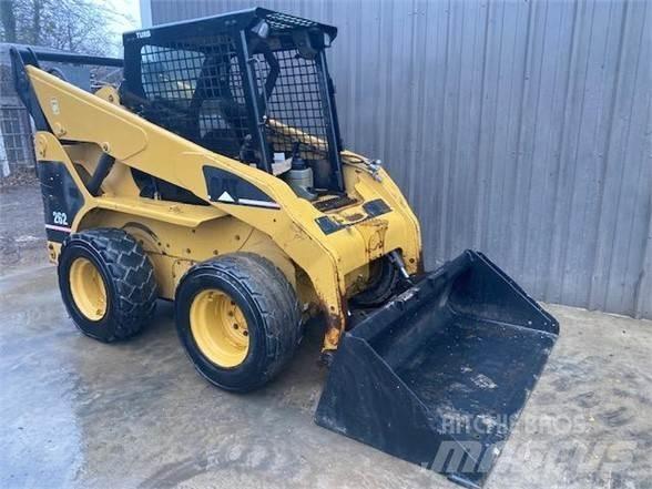 CAT 262 Liukuohjatut kuormaajat