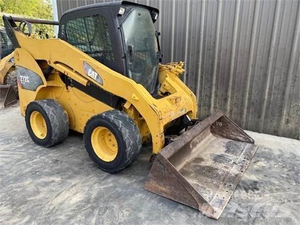 CAT 272C Liukuohjatut kuormaajat
