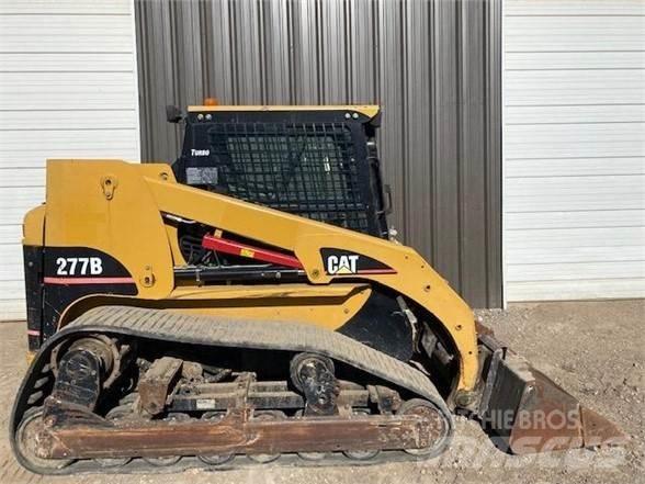 CAT 277B Liukuohjatut kuormaajat