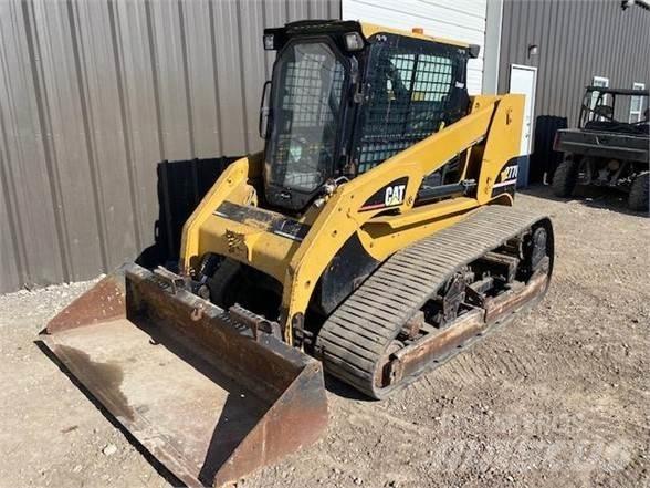 CAT 277B Liukuohjatut kuormaajat