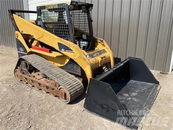 CAT 287B Liukuohjatut kuormaajat