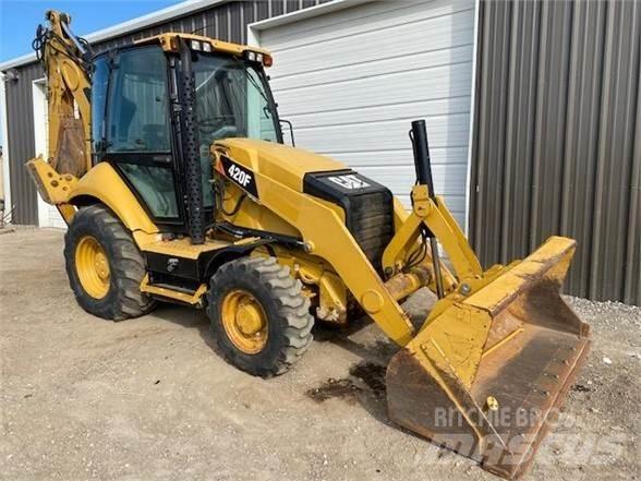 CAT 420F Kaivurikuormaajat
