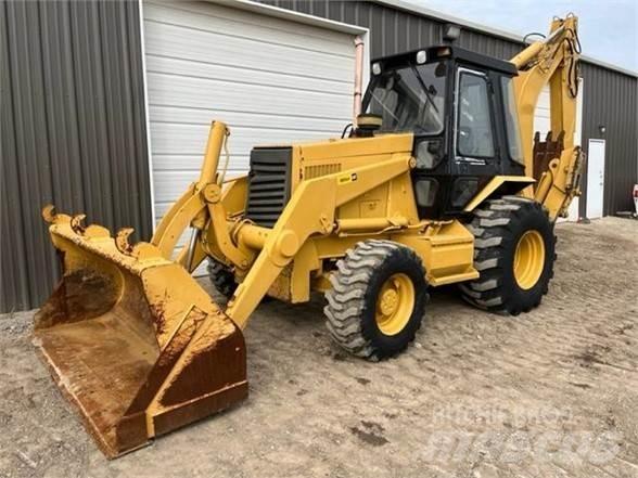 CAT 446B Kaivurikuormaajat