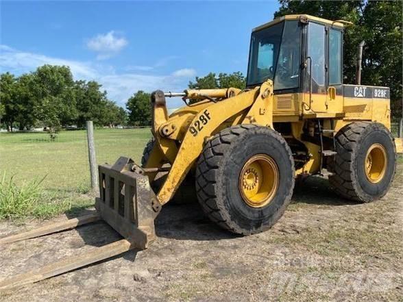 CAT 928F Pyöräkuormaajat