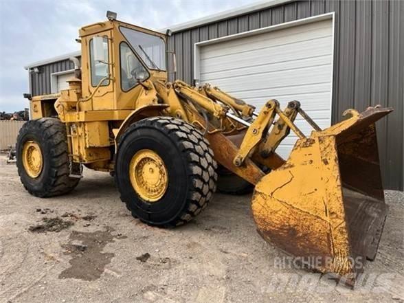 CAT 980B Pyöräkuormaajat